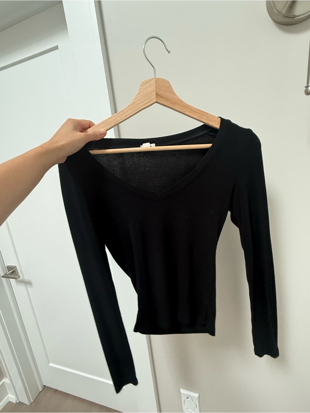 Classic Black V-Neck Long Sleeve Top